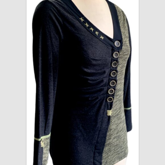 Dolcezza Art to Wear Mixed Media Knit Tunic Top Embroidery Buttons Sz M #56C - Picture 3 of 8